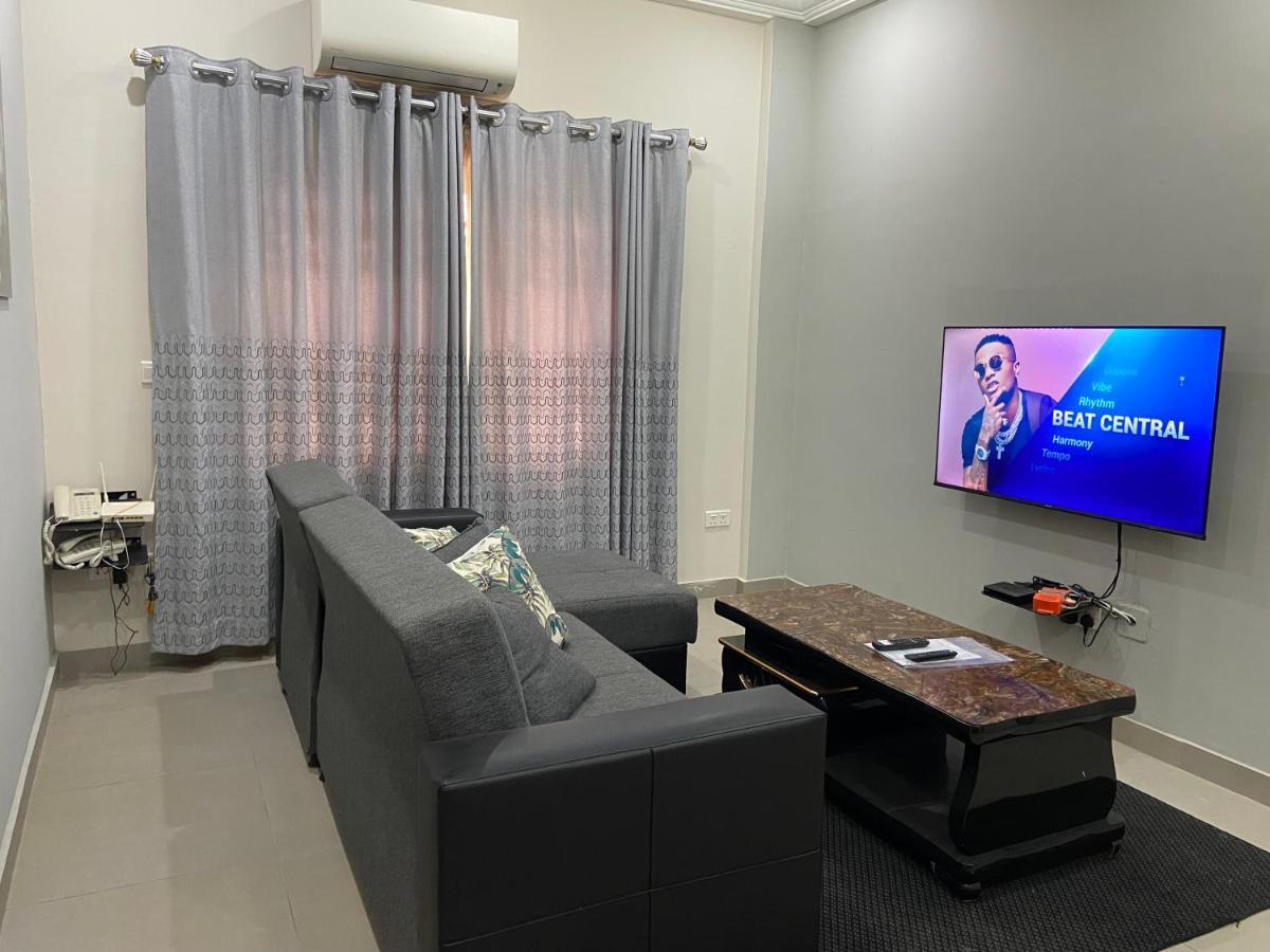 Queens View Apartment Аккра Екстер'єр фото