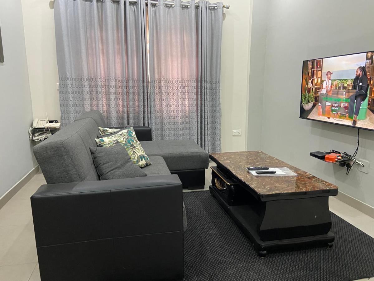 Queens View Apartment Аккра Екстер'єр фото