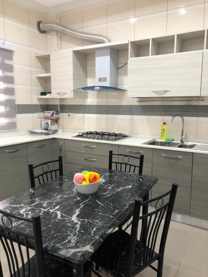 Queens View Apartment Аккра Екстер'єр фото