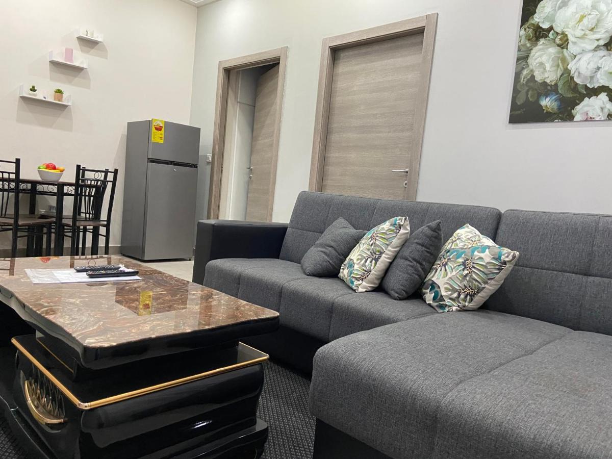 Queens View Apartment Аккра Екстер'єр фото