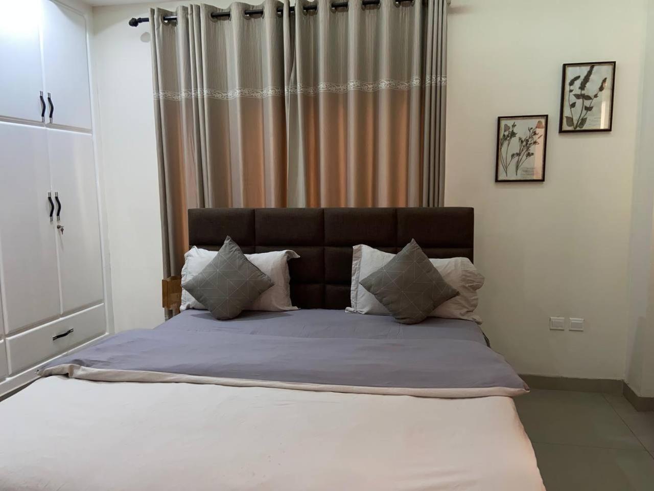 Queens View Apartment Аккра Екстер'єр фото