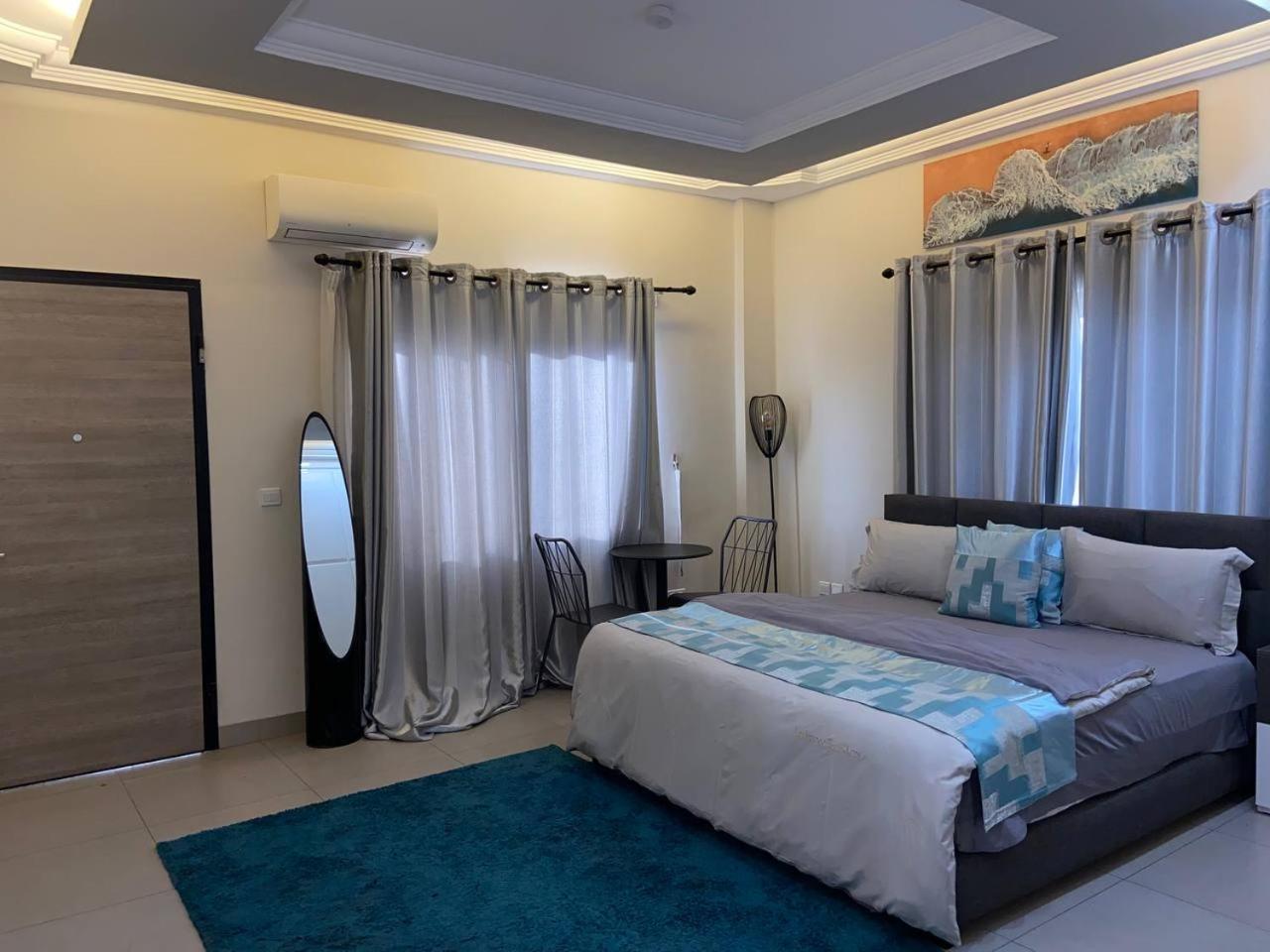 Queens View Apartment Аккра Екстер'єр фото