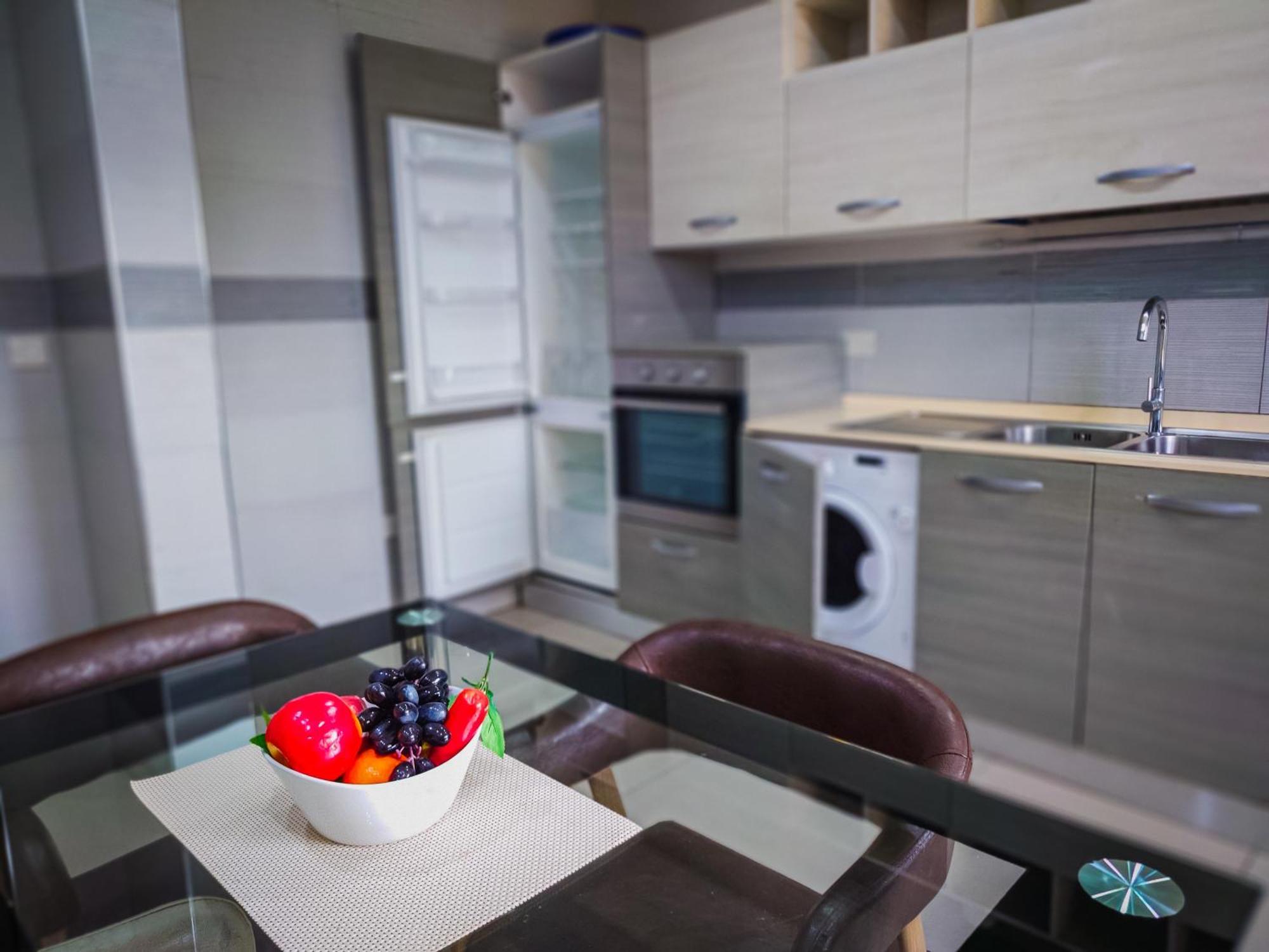 Queens View Apartment Аккра Екстер'єр фото