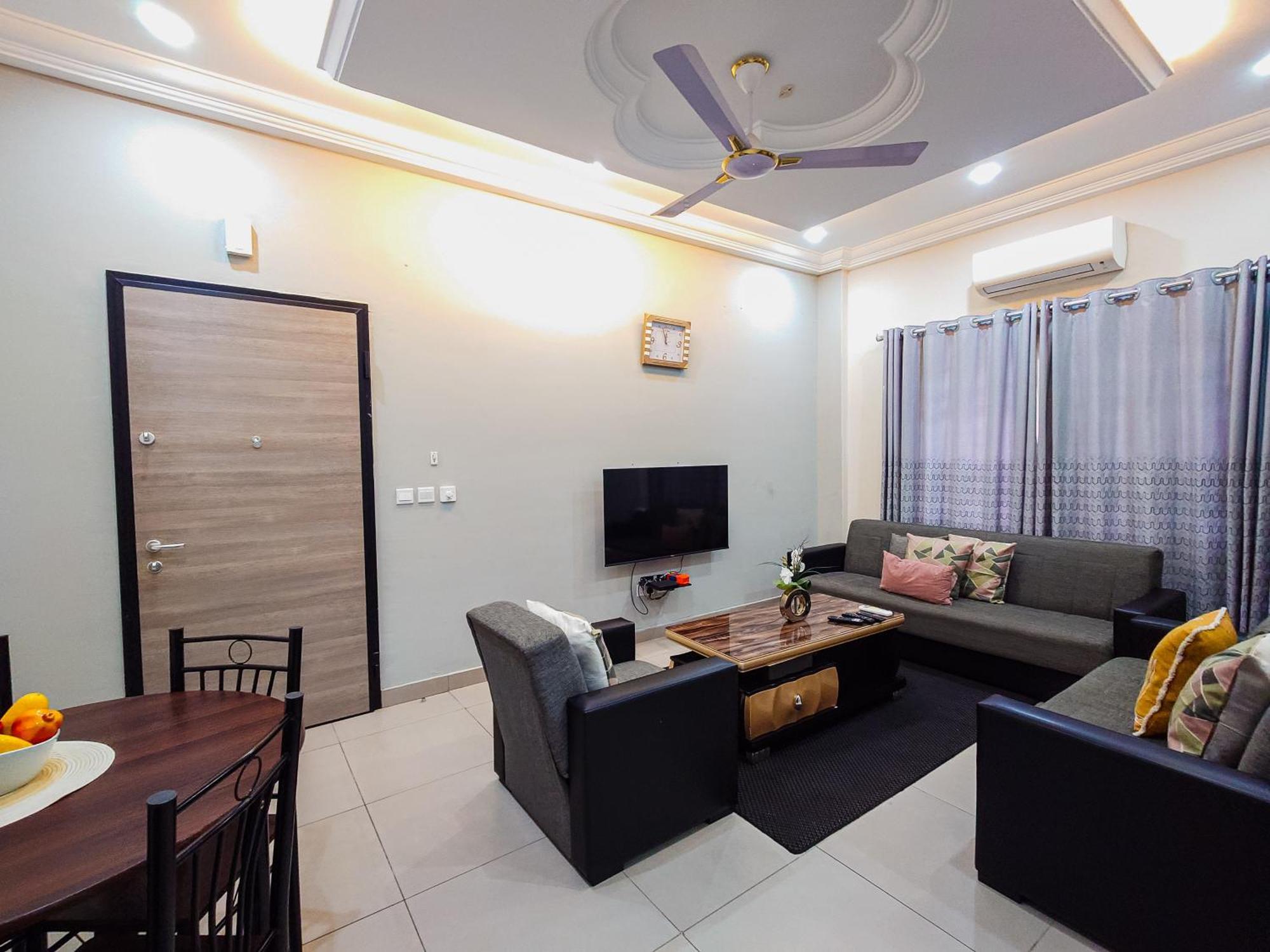 Queens View Apartment Аккра Екстер'єр фото
