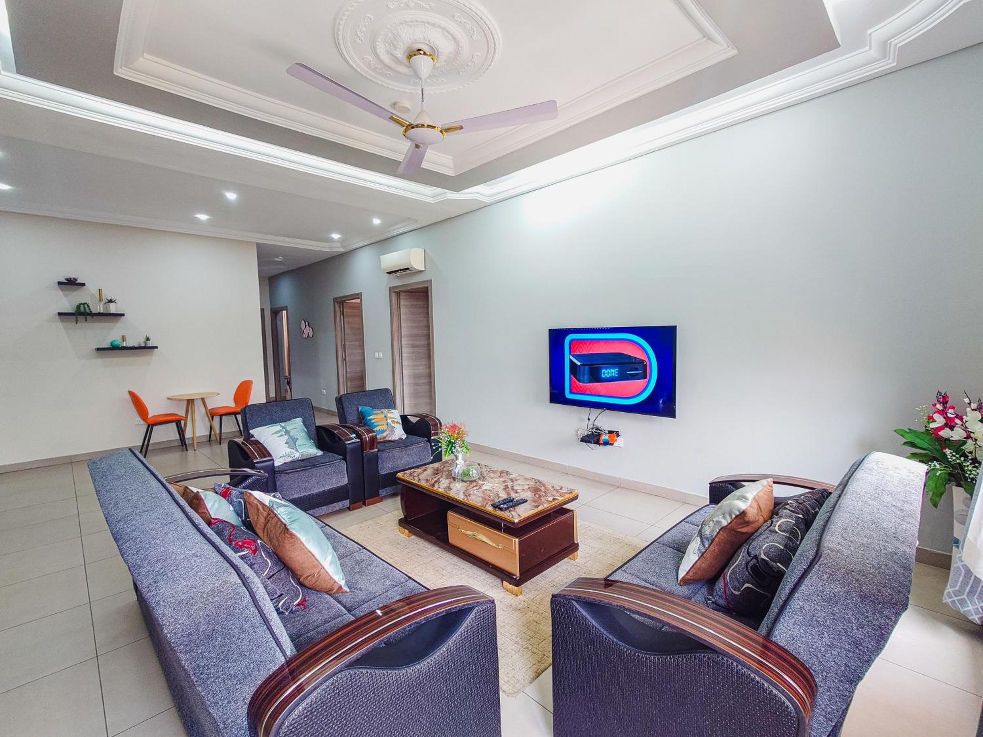 Queens View Apartment Аккра Екстер'єр фото