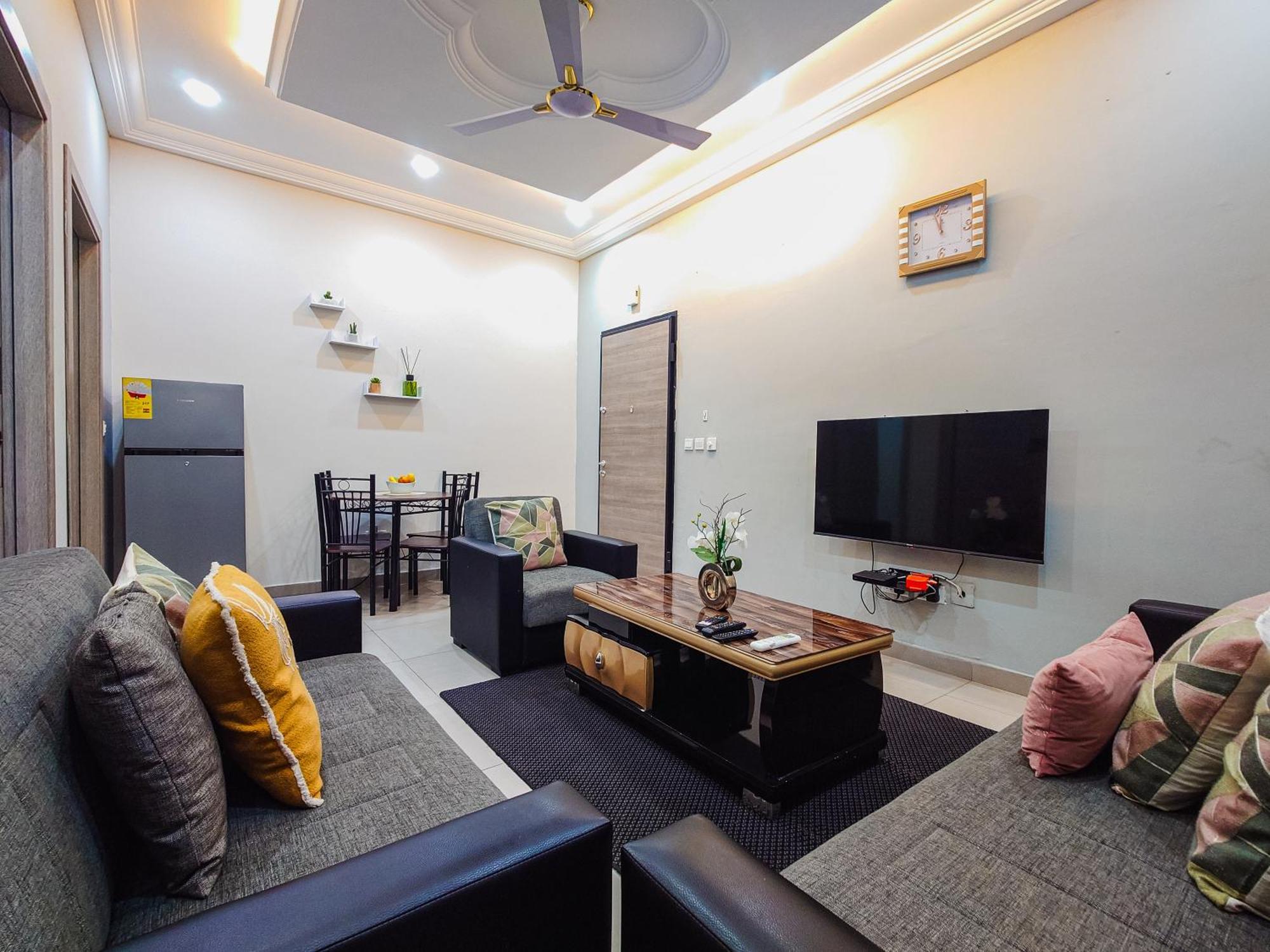 Queens View Apartment Аккра Екстер'єр фото